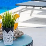 Villa Majkovica - 4 Bedroom With Private Pool & En-suite Bathrooms & Parking *