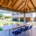 Villa Majkovica - 4 Bedroom With Private Pool & En-suite Bathrooms & Parking