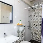 Villa Majkovica - 4 Bedroom With Private Pool & En-suite Bathrooms & Parking