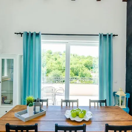 Villa Majkovica - 4 Bedroom With Private Pool & En-suite Bathrooms & Parking Orasac