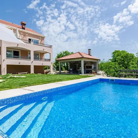 Majkovica * Orašac