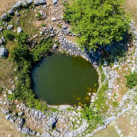 Βίλα Majkovica - 4 Bedroom With Private Pool & En-suite Bathrooms & Parking Orasac