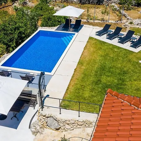 Majkovica - 4 Bedroom With Private Pool & En-suite Bathrooms & Parking Orasac