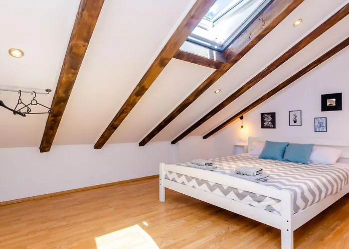 Majkovica - 4 Bedroom With Private Pool & En-suite Bathrooms & Parking Orasac