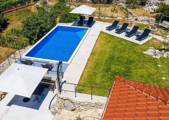 Majkovica - 4 Bedroom With Private Pool & En-suite Bathrooms & Parking Orasac